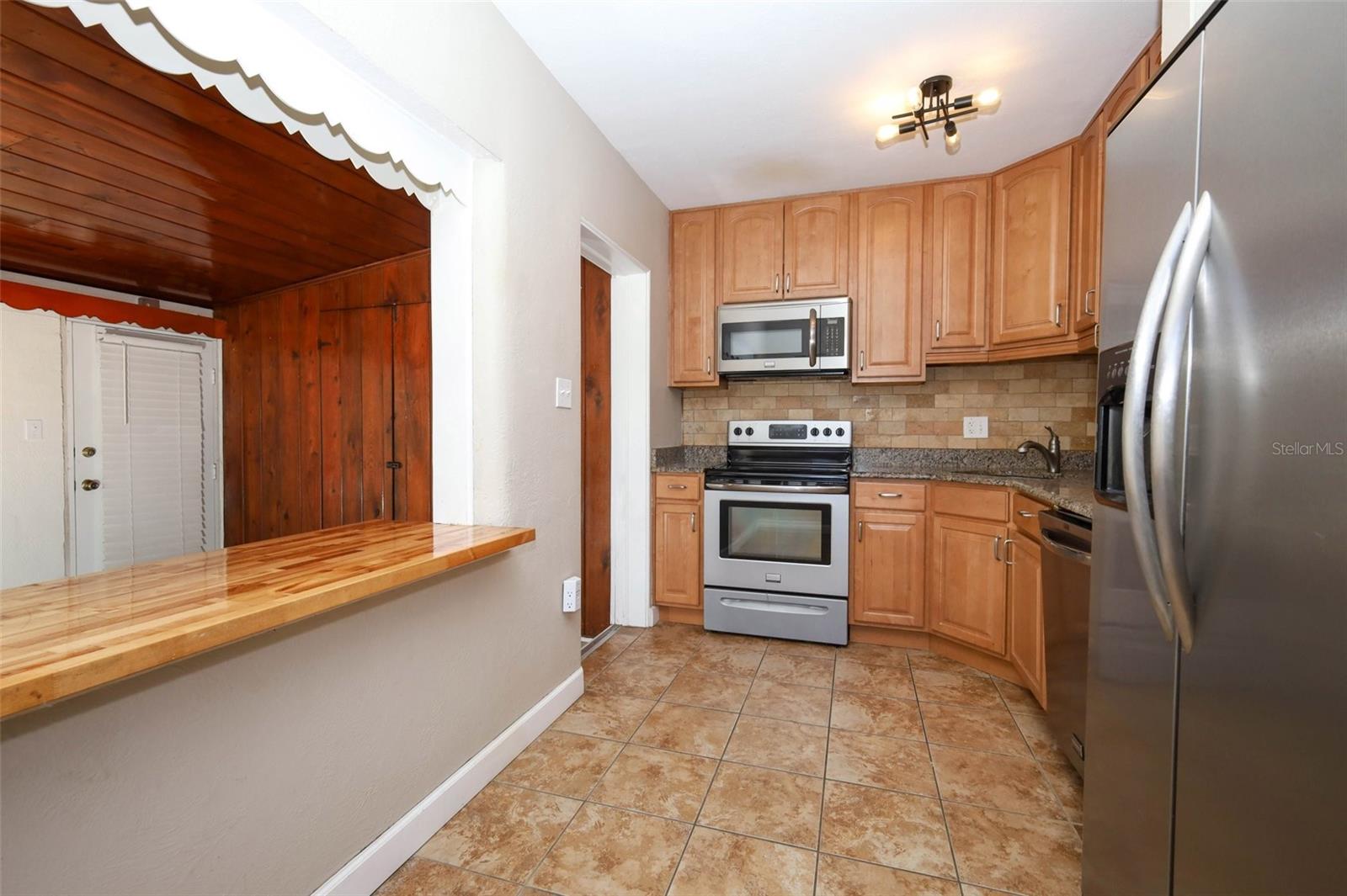 COLONIAL ACRES - Residential