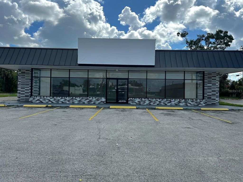 Photo of 2108 49th Street S, Gulfport, FL 33707 (MLS # W7878783)