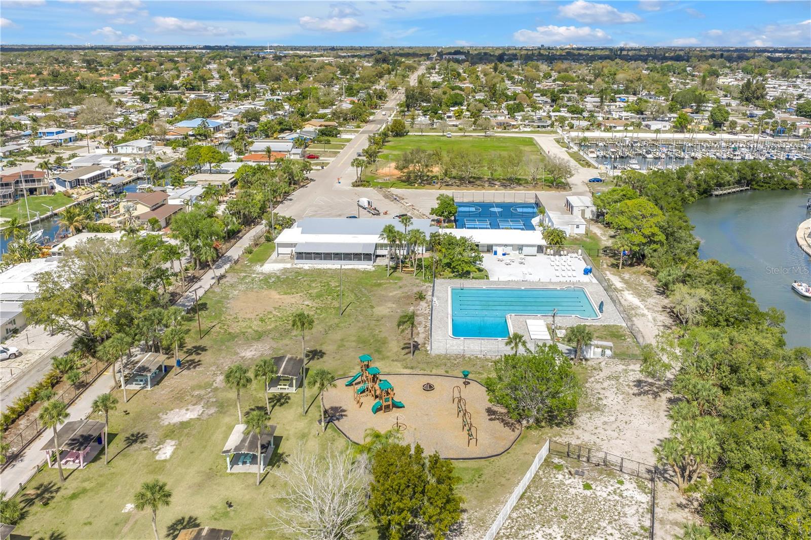 BAYSHORE GARDENS SEC 35 - Residential