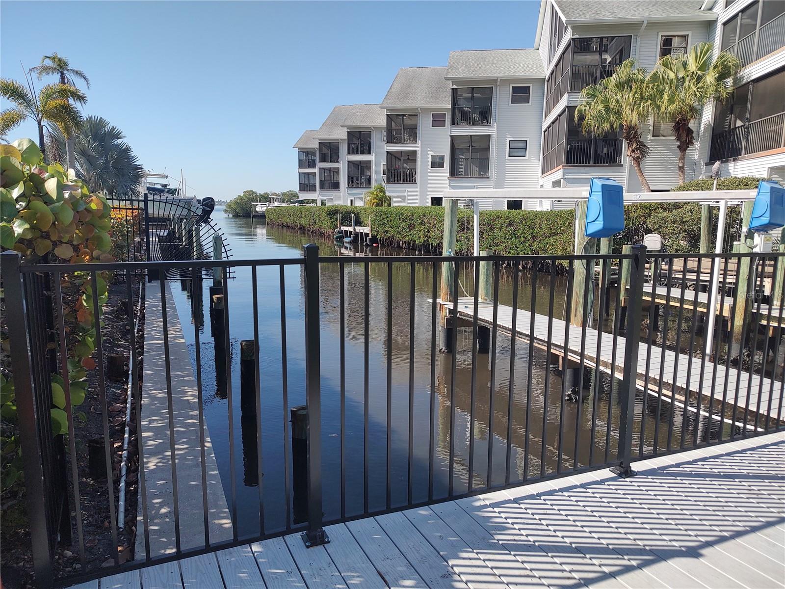 RIVER PLACE - Residential