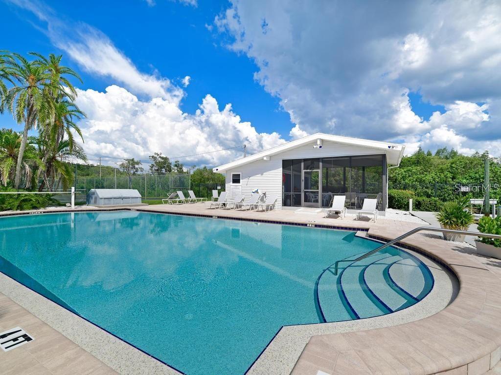 RIVER PLACE - Residential