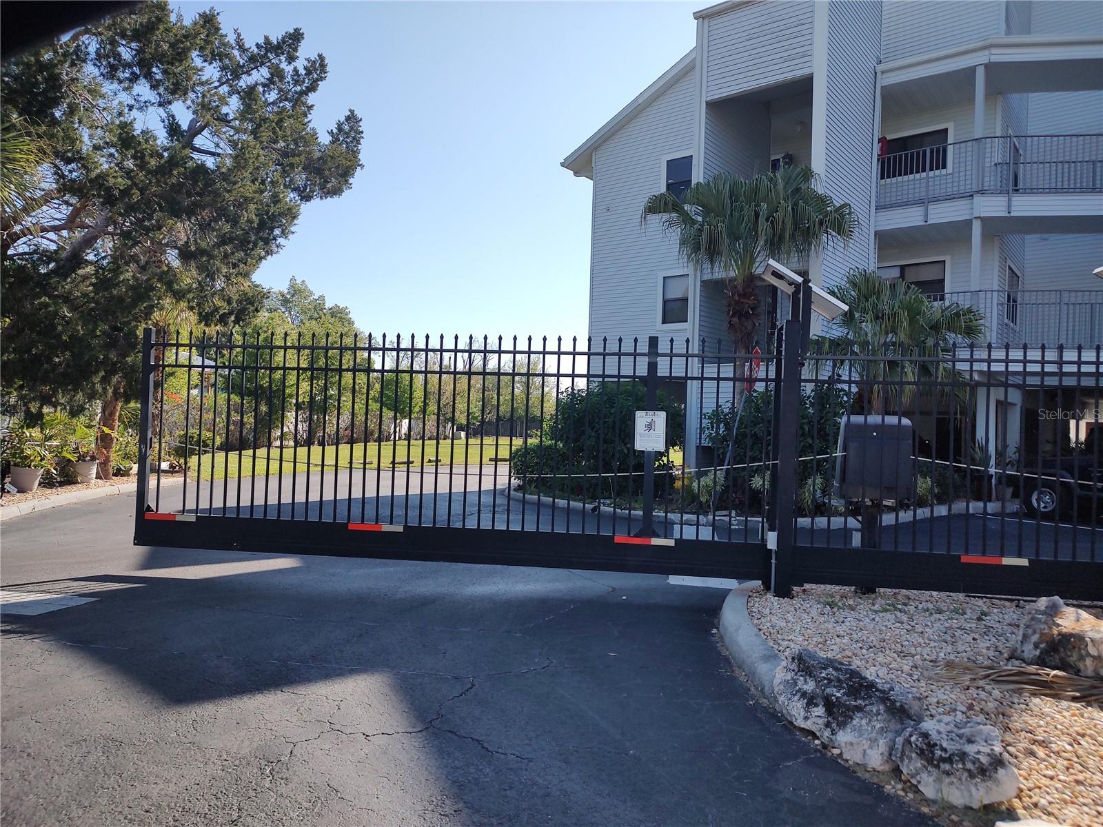 RIVER PLACE - Residential