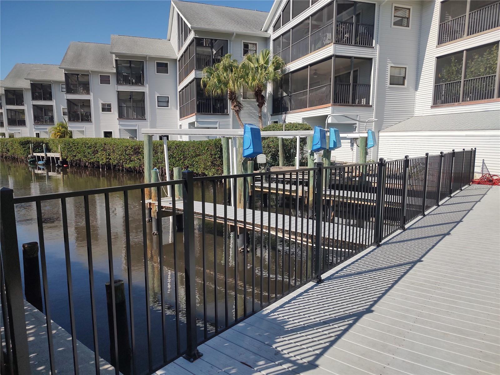 RIVER PLACE - Residential