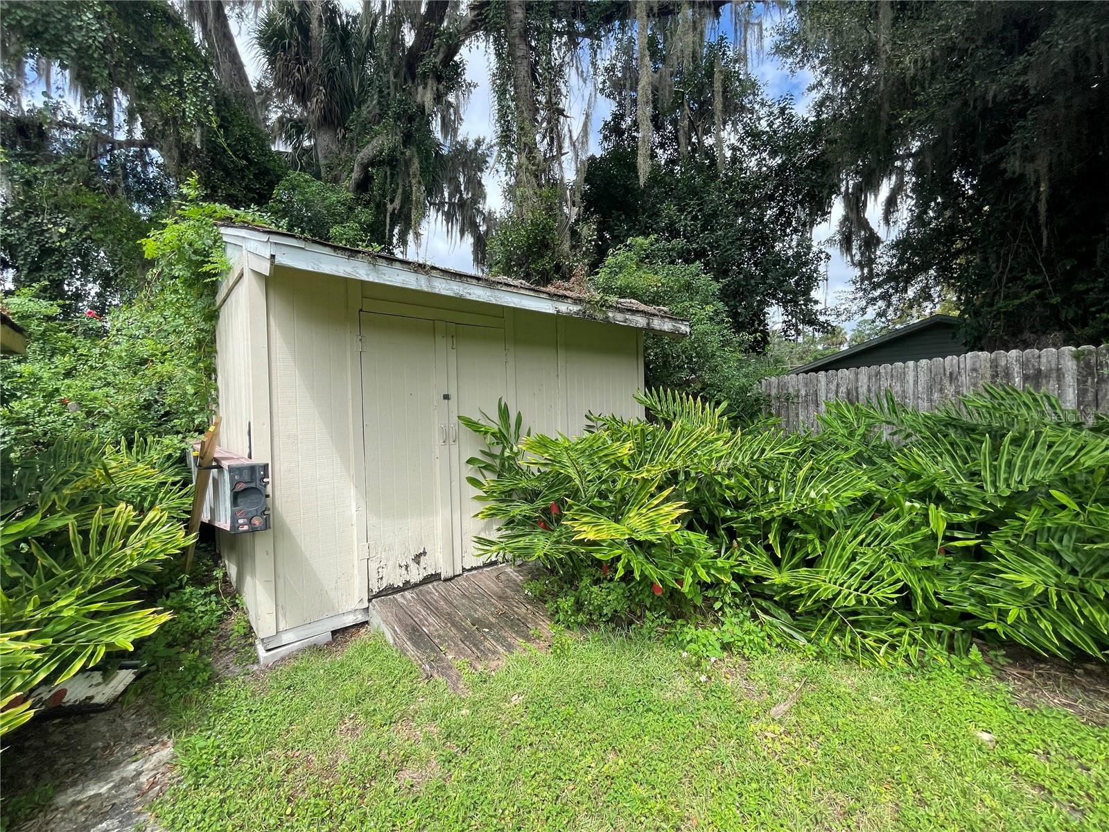 VOGT SPGS DEV - Residential Lease