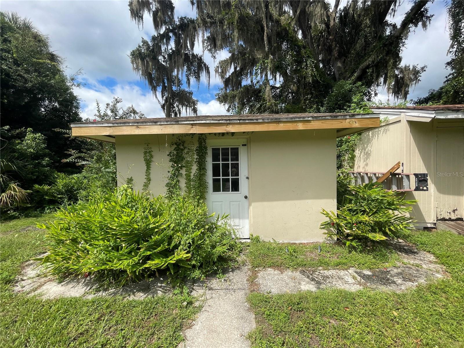 VOGT SPGS DEV - Residential Lease