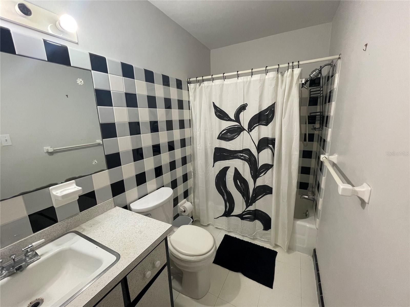 VOGT SPGS DEV - Residential Lease