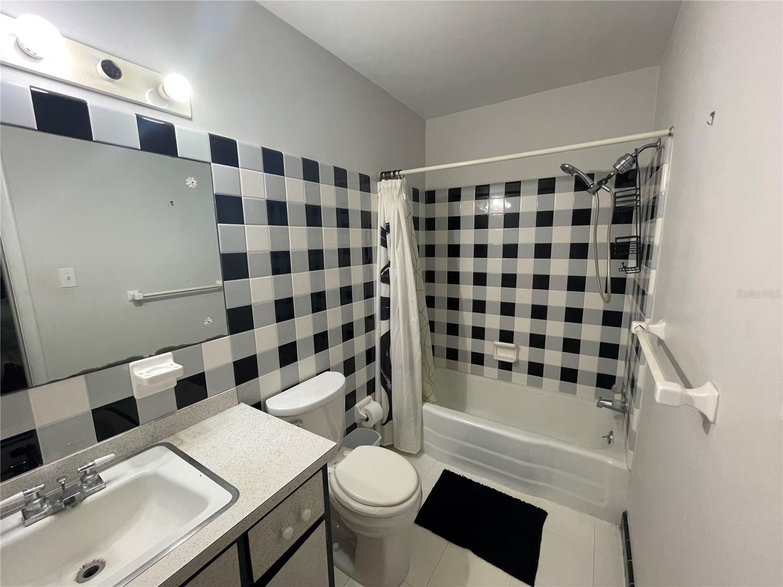 VOGT SPGS DEV - Residential Lease