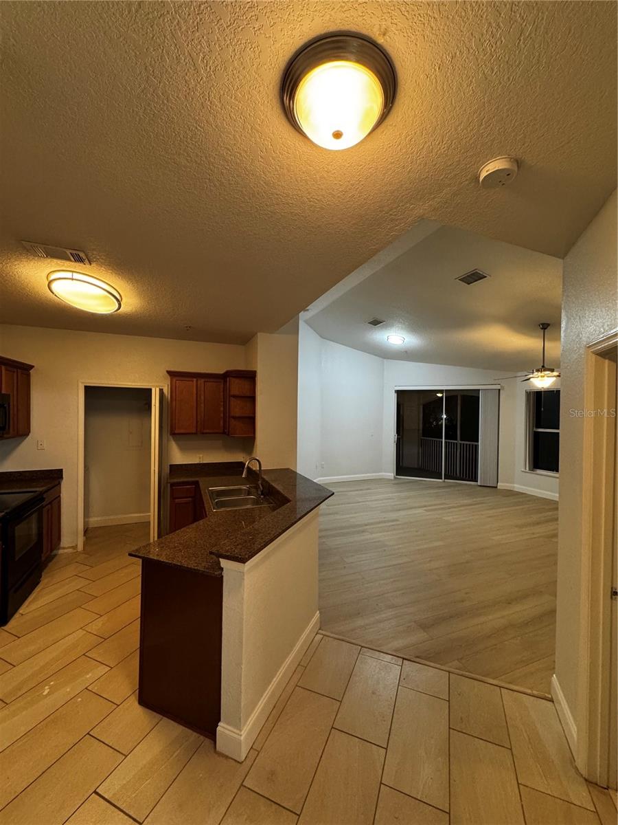 ALLEGRO PALM A CONDO - Residential Lease