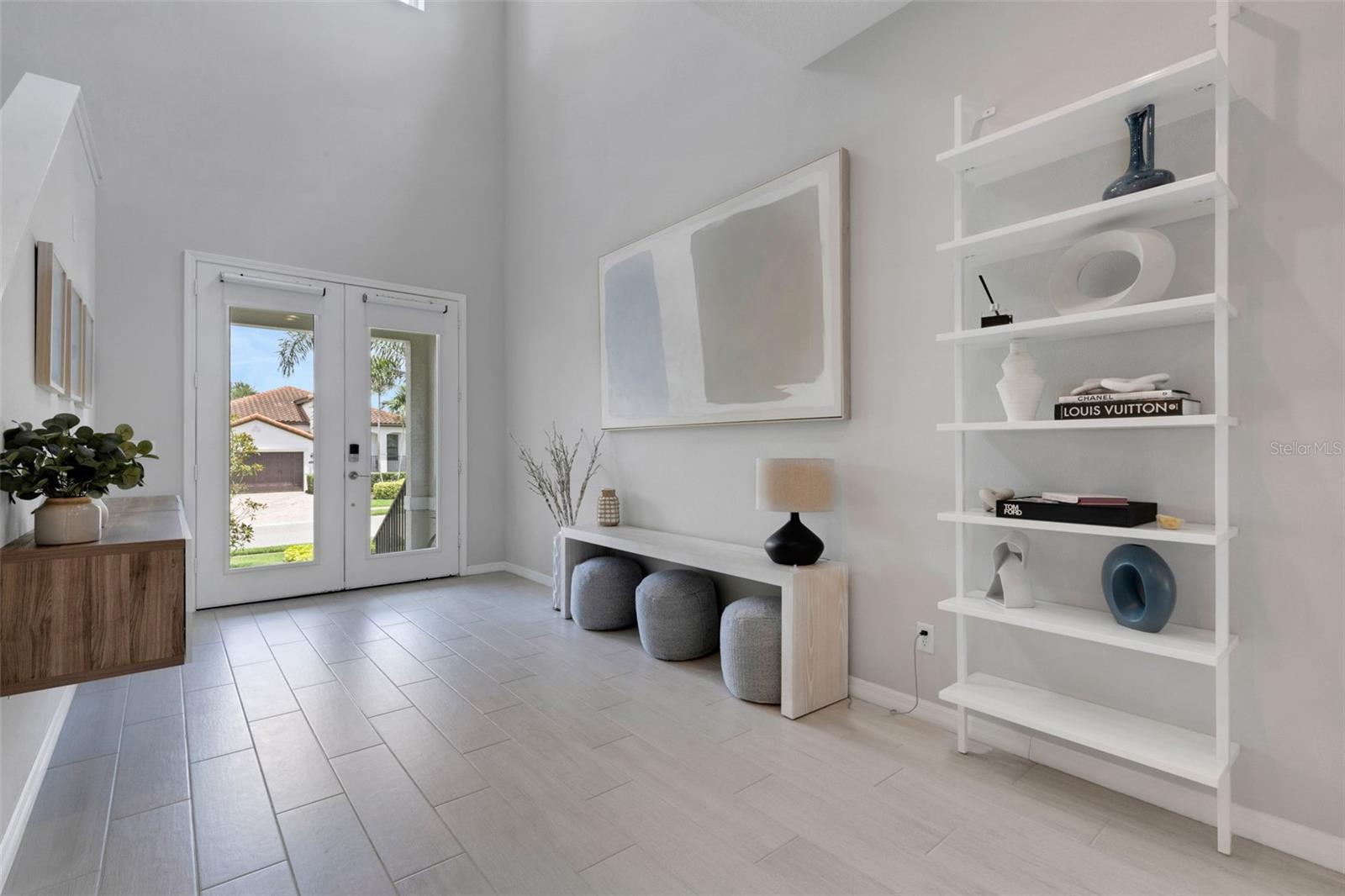 LEGENDS BAY - Residential