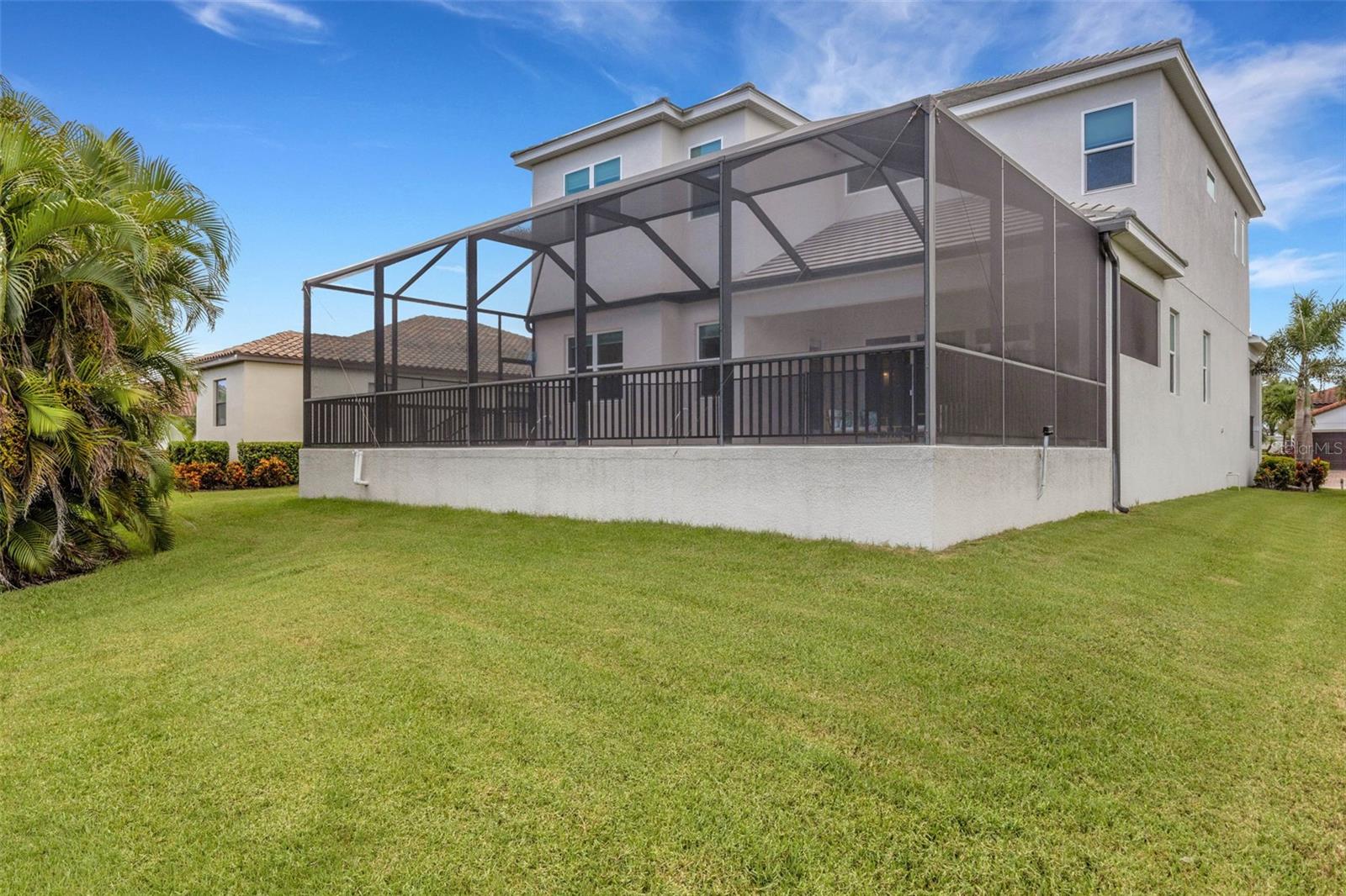 LEGENDS BAY - Residential