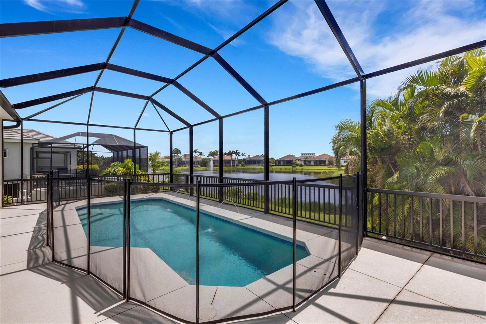 LEGENDS BAY - Residential