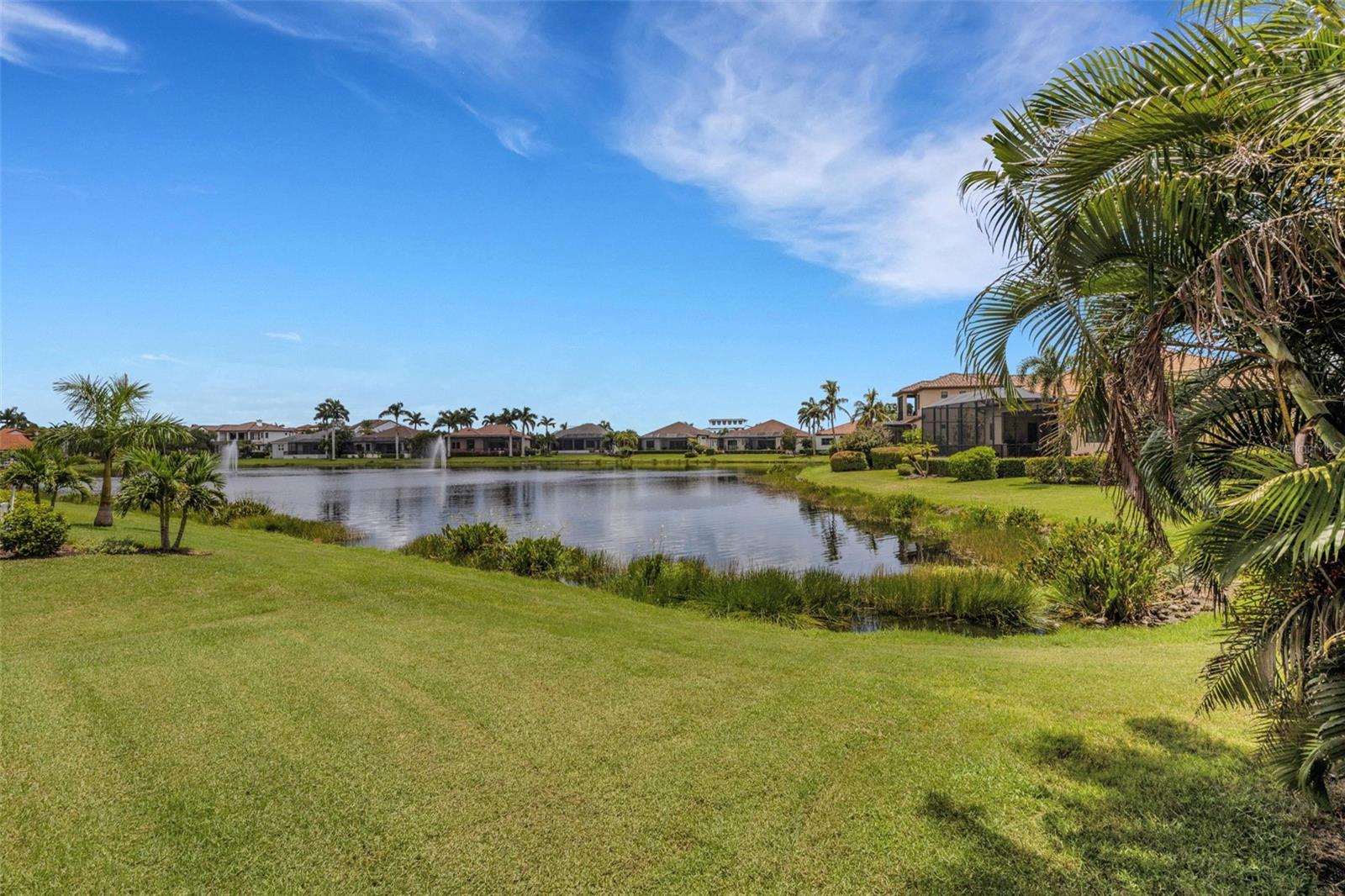 LEGENDS BAY - Residential