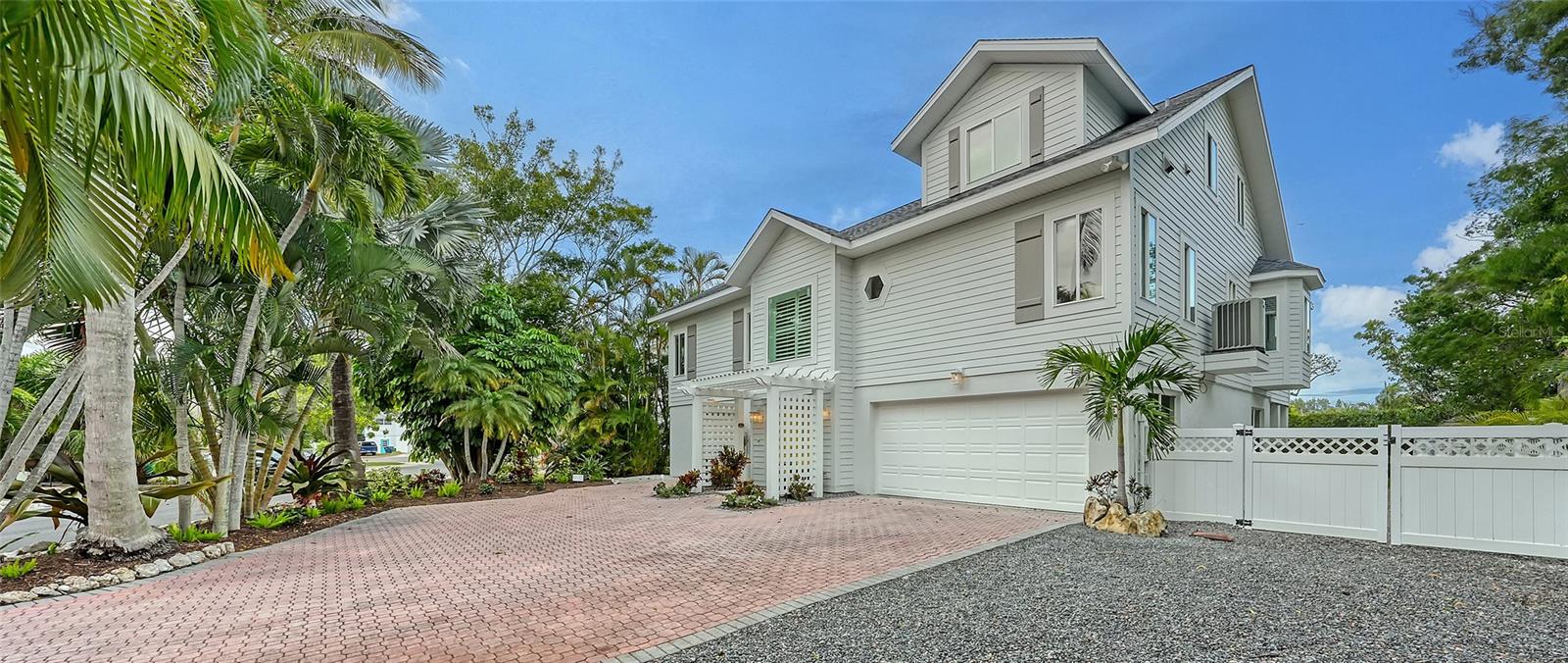 ANNA MARIA - Residential