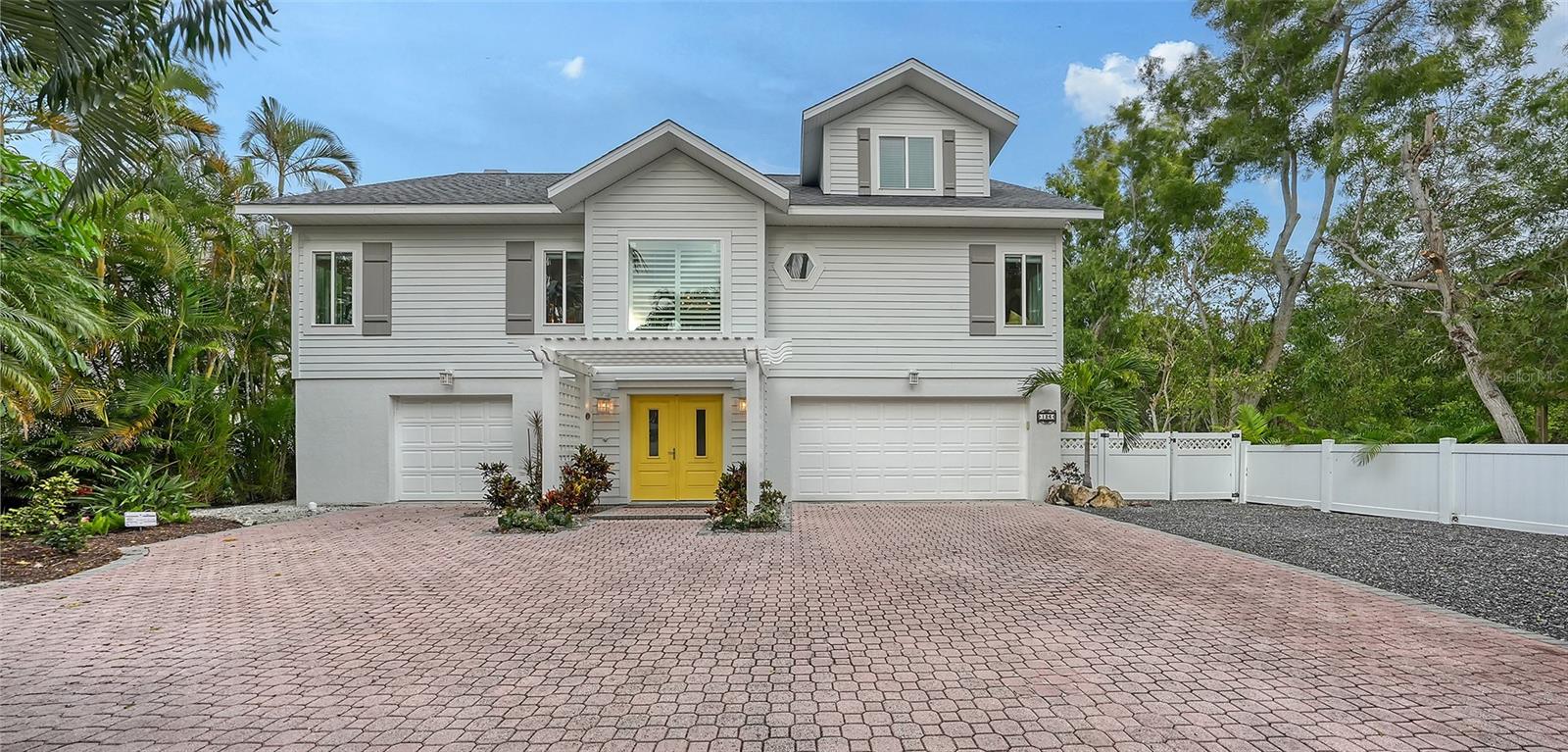 ANNA MARIA - Residential