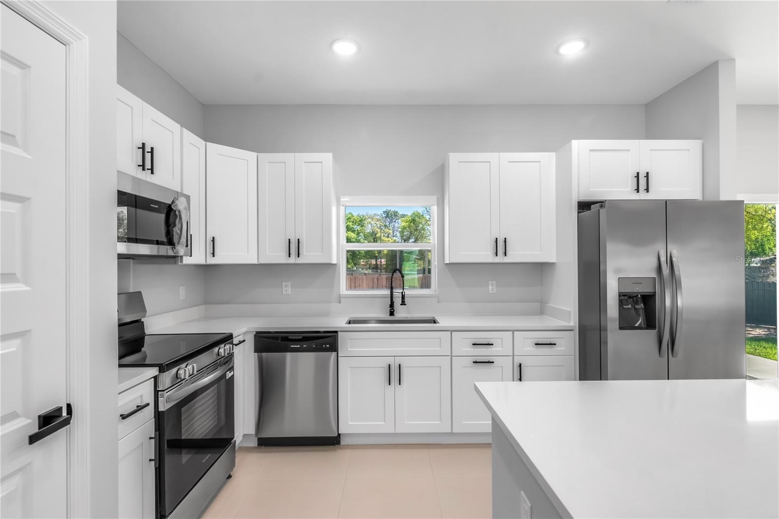 BELLEVIEW OAKS ESTATE - Residential