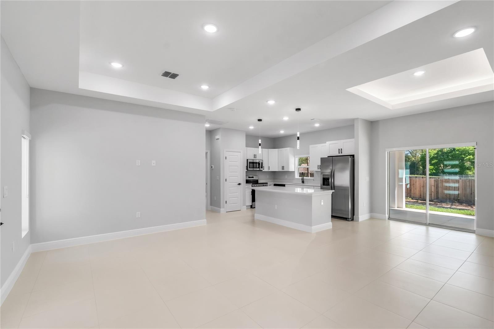 BELLEVIEW OAKS ESTATE - Residential