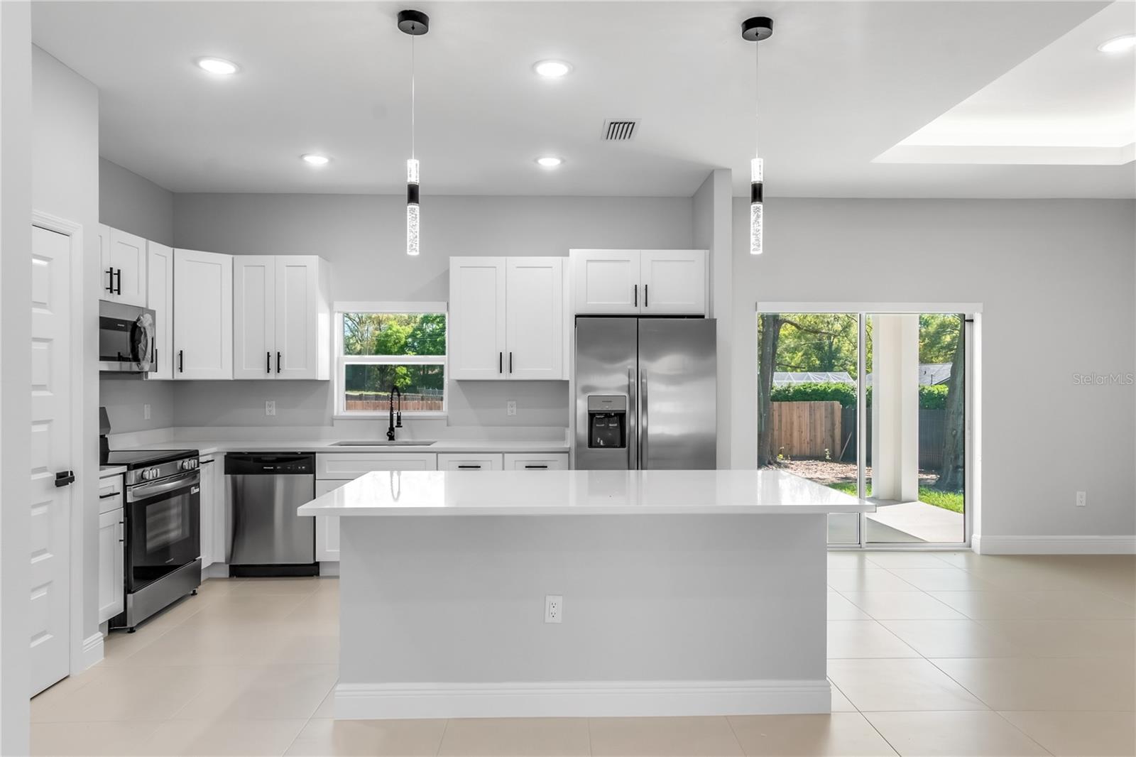 BELLEVIEW OAKS ESTATE - Residential