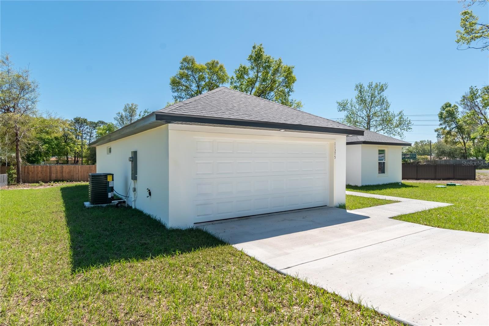 BELLEVIEW OAKS ESTATE - Residential