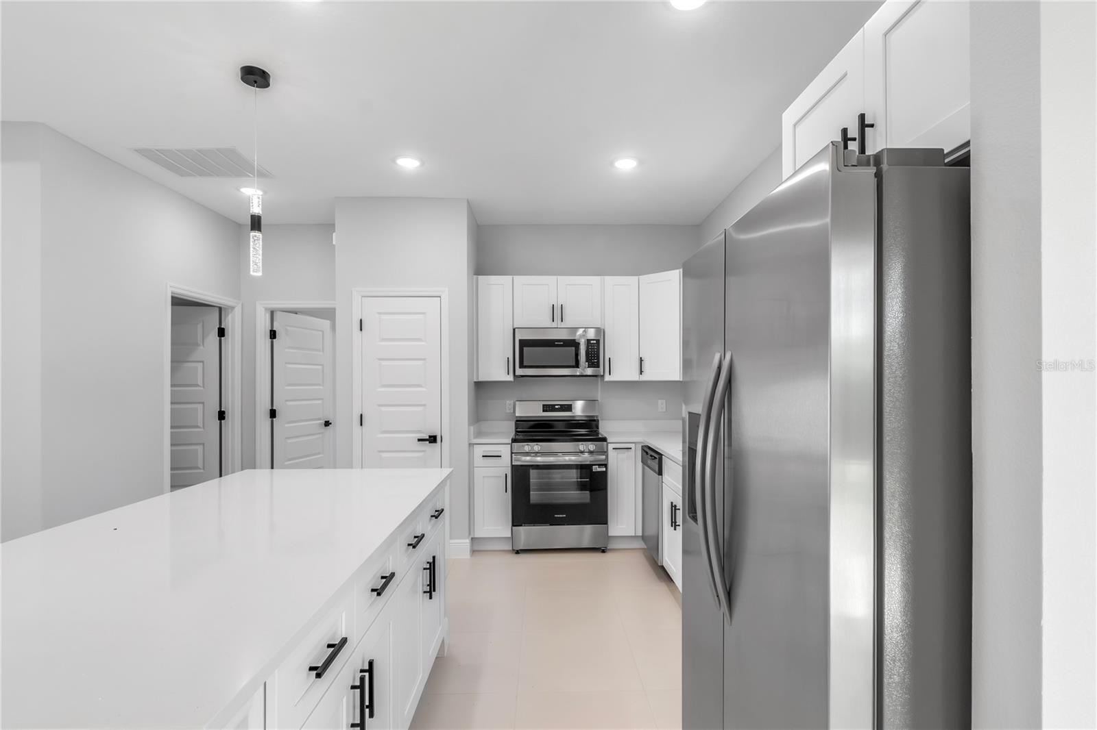 BELLEVIEW OAKS ESTATE - Residential