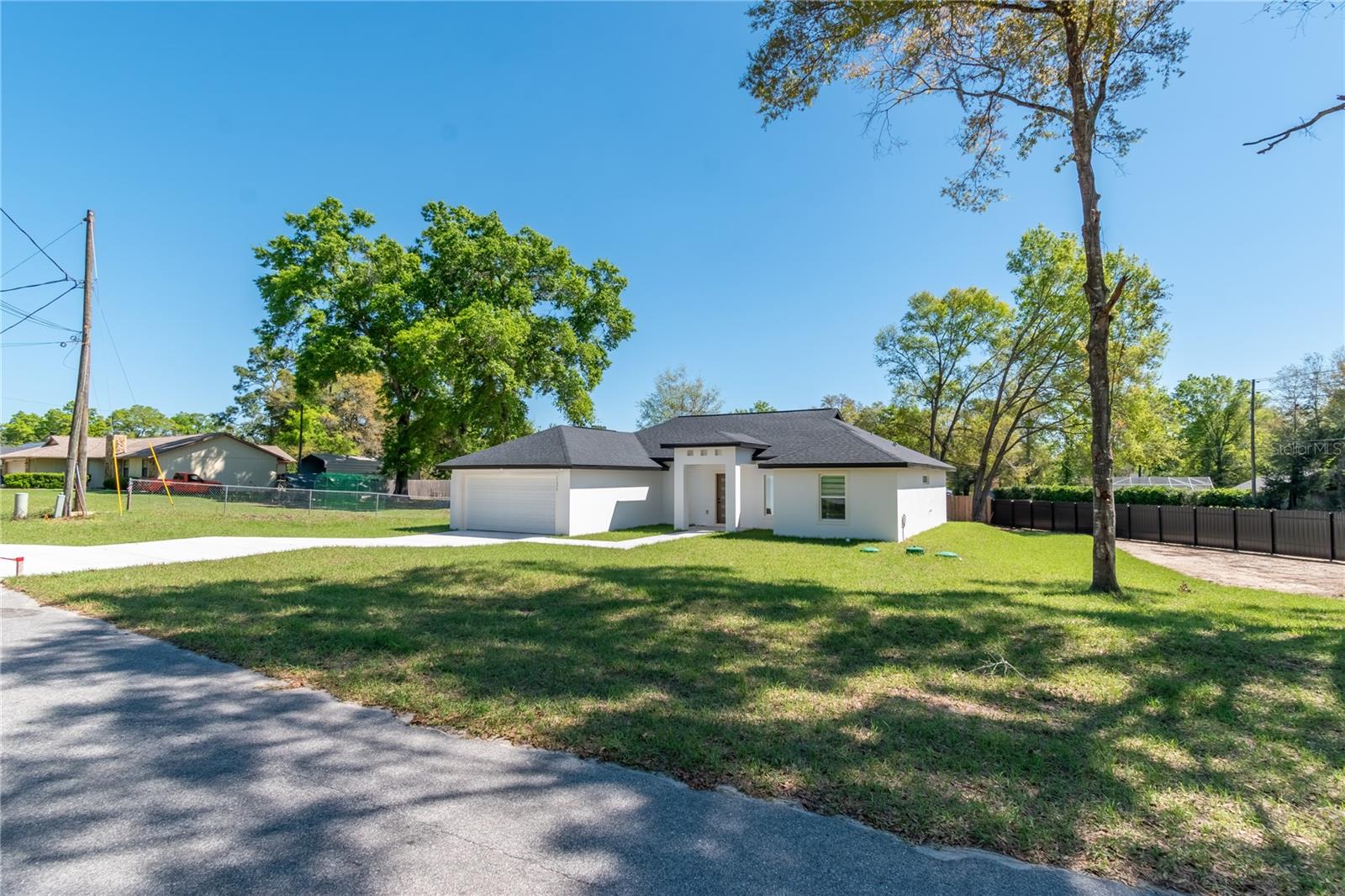 BELLEVIEW OAKS ESTATE - Residential