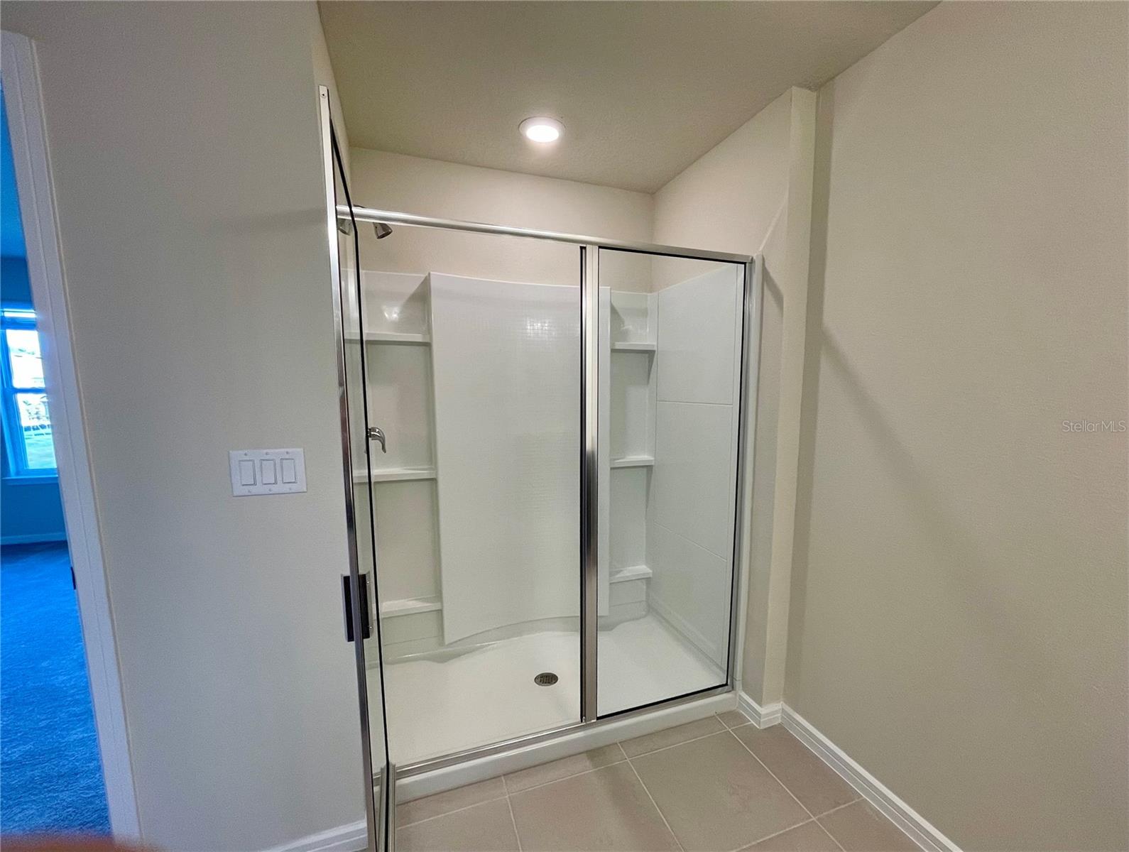 GRAYSON SQUARE - Residential Lease