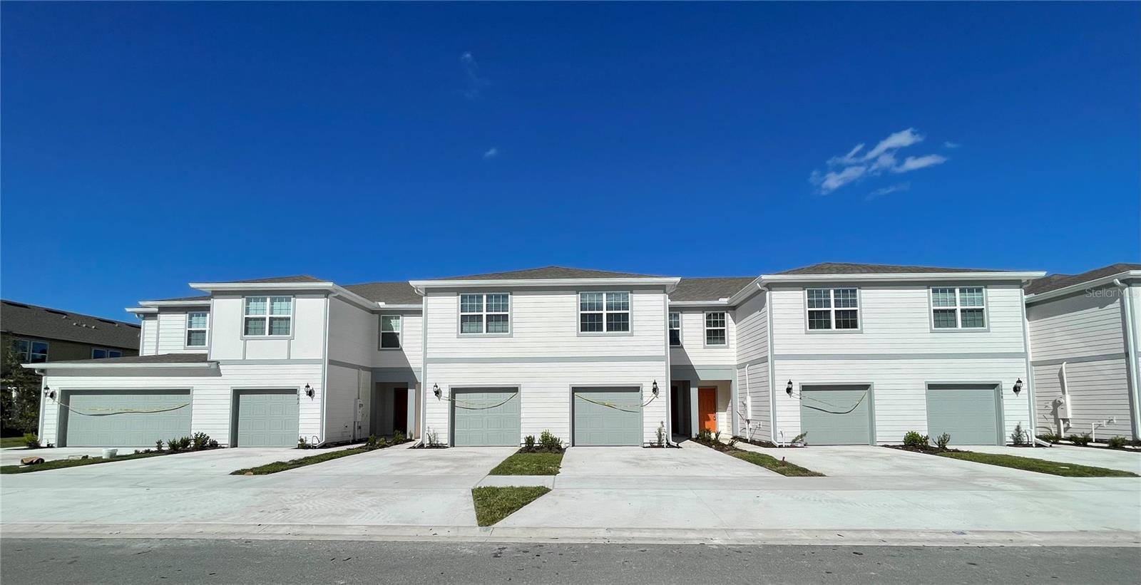 GRAYSON SQUARE - Residential Lease