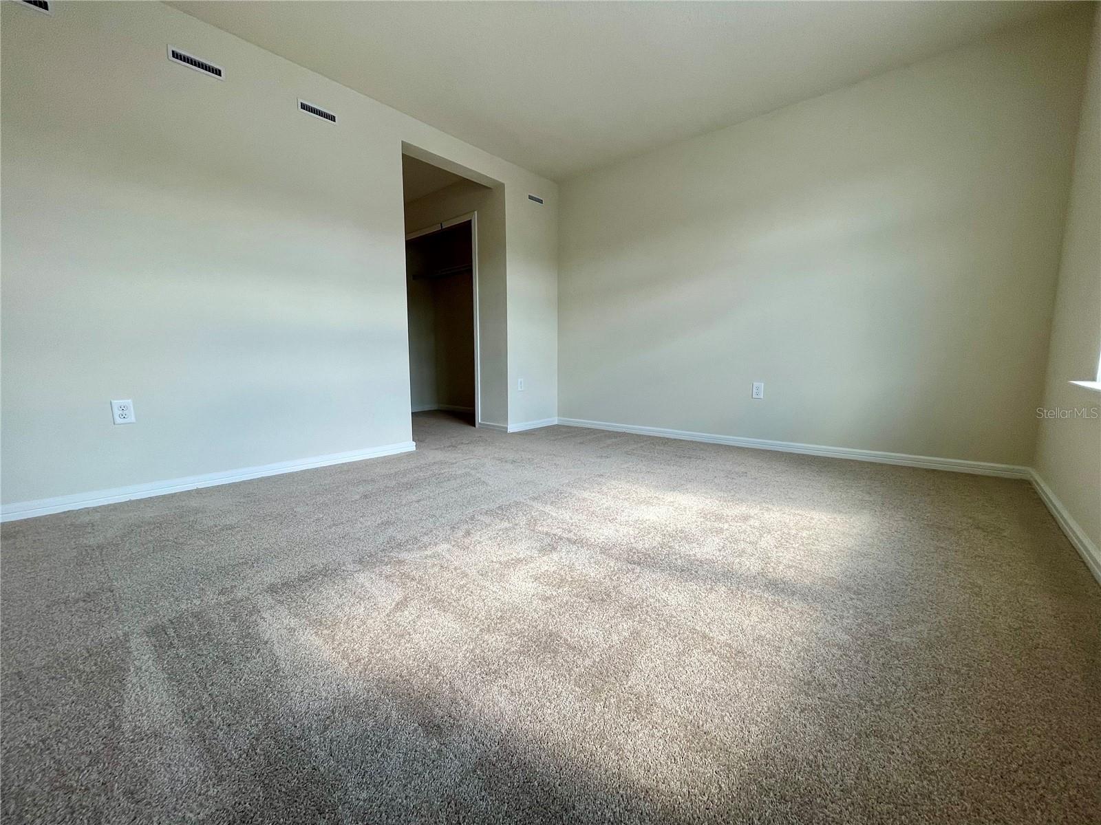 GRAYSON SQUARE - Residential Lease