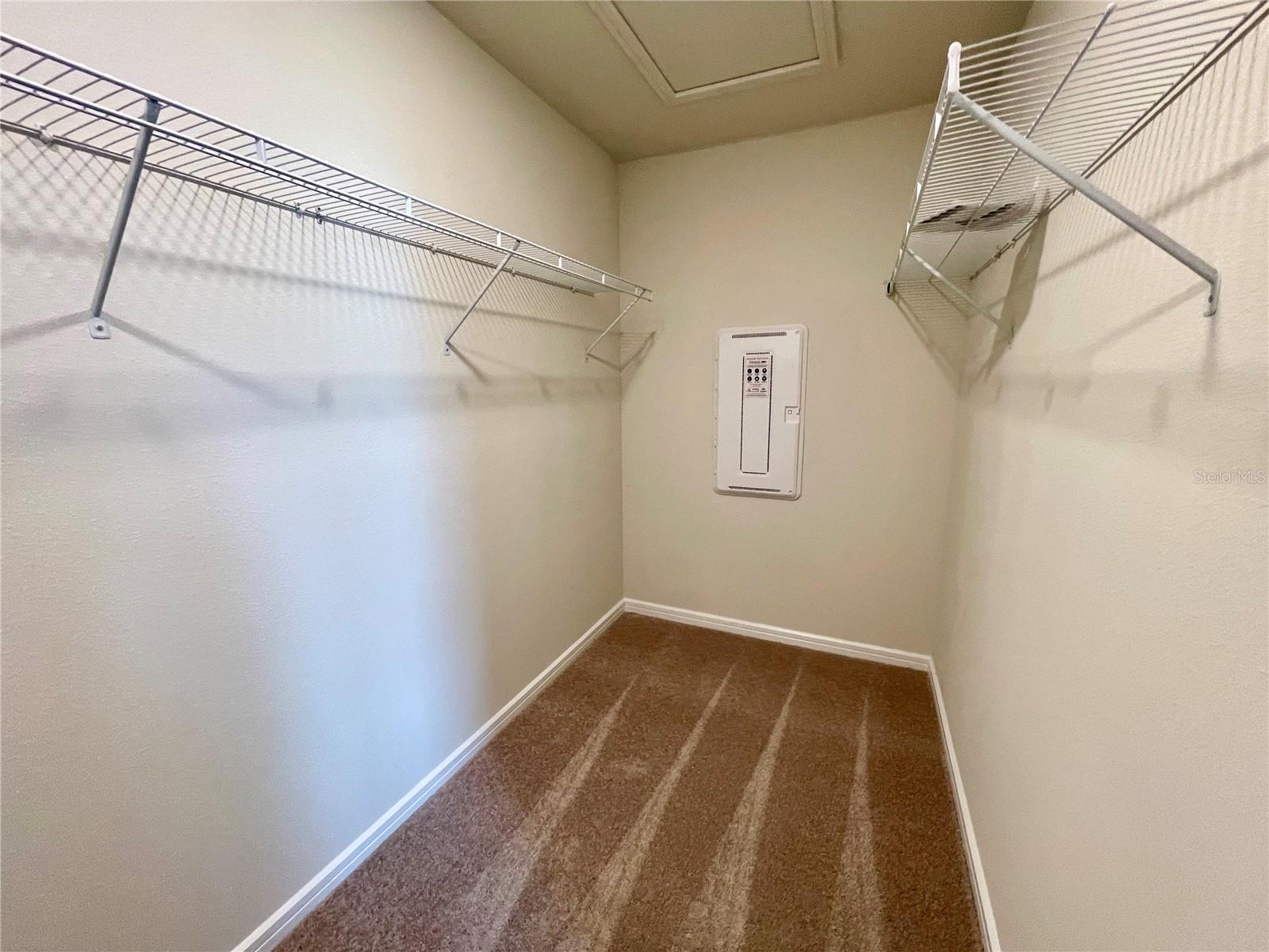 GRAYSON SQUARE - Residential Lease