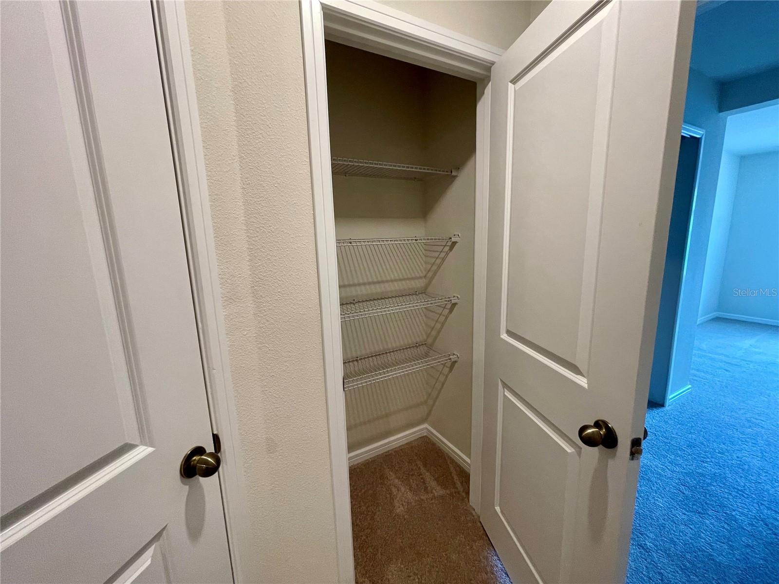 GRAYSON SQUARE - Residential Lease