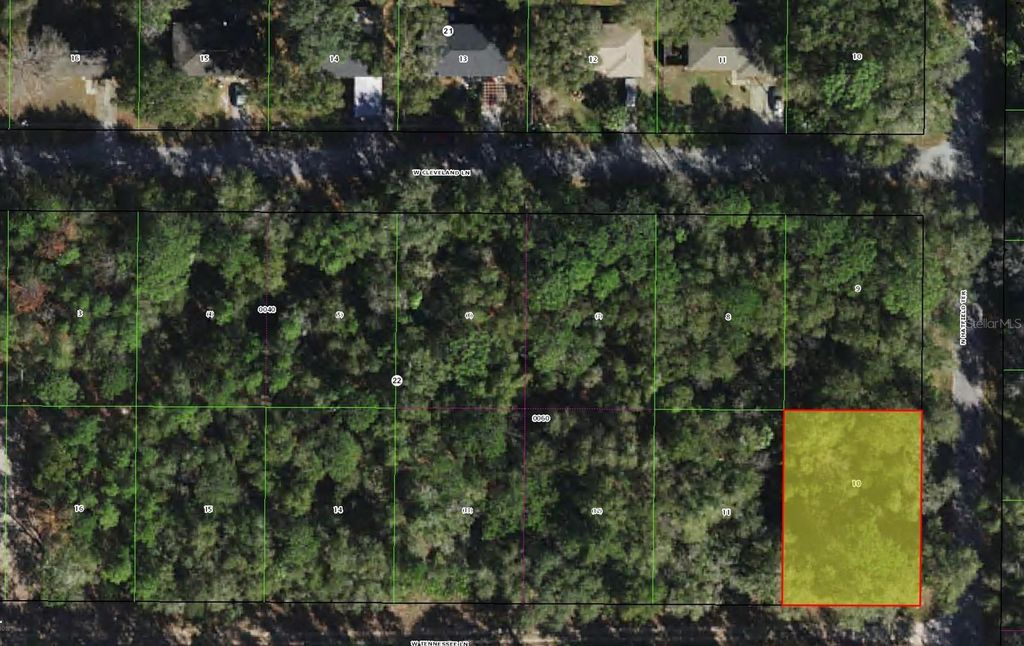 Photo of 9543 W Tennessee Lane, Crystal River, FL 34428 (MLS # U8242689)