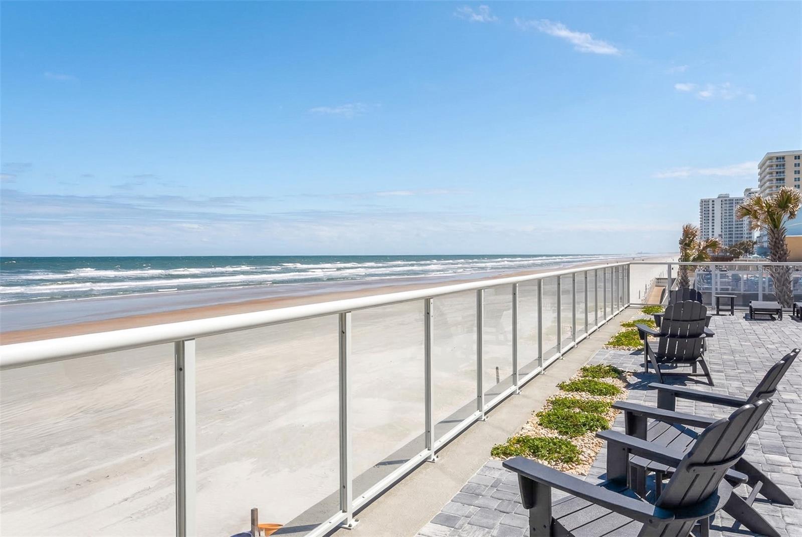 TOWERS GRANDE CONDO - Residential