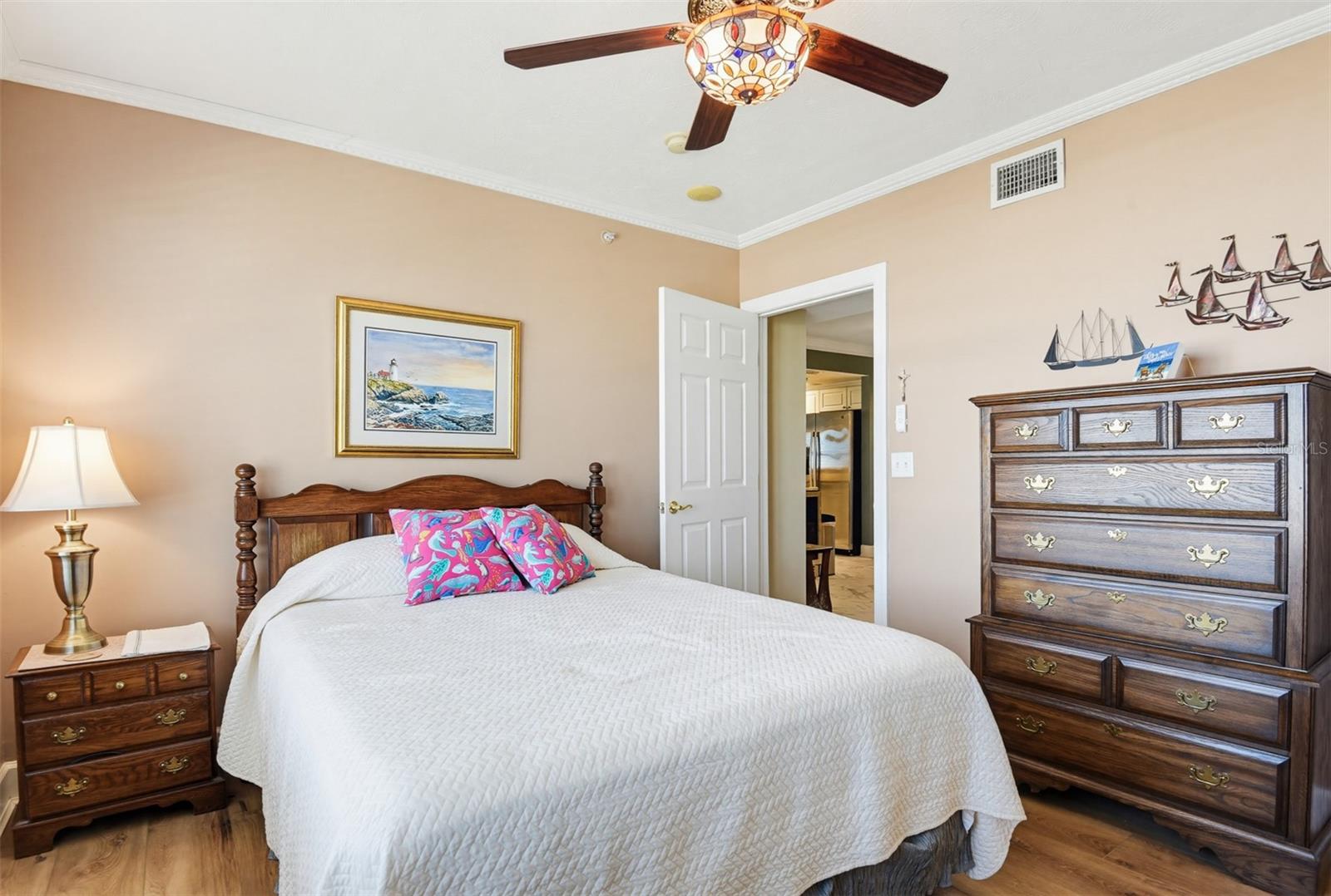 TOWERS GRANDE CONDO - Residential