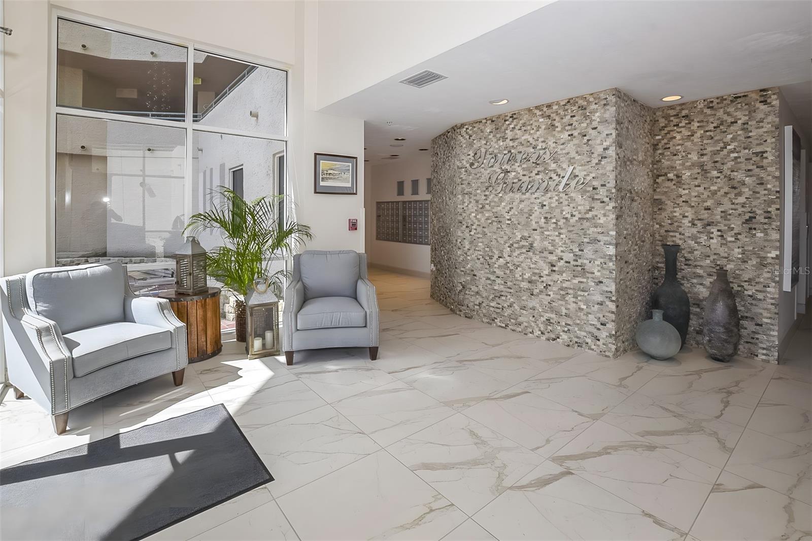 TOWERS GRANDE CONDO - Residential