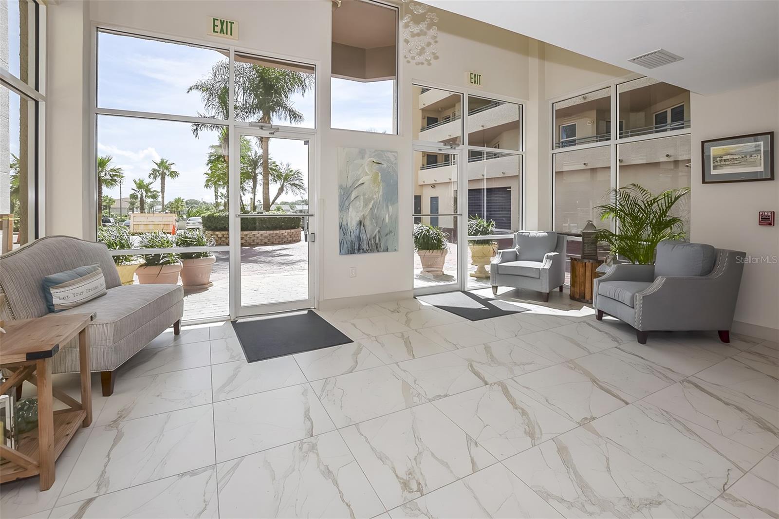 TOWERS GRANDE CONDO - Residential