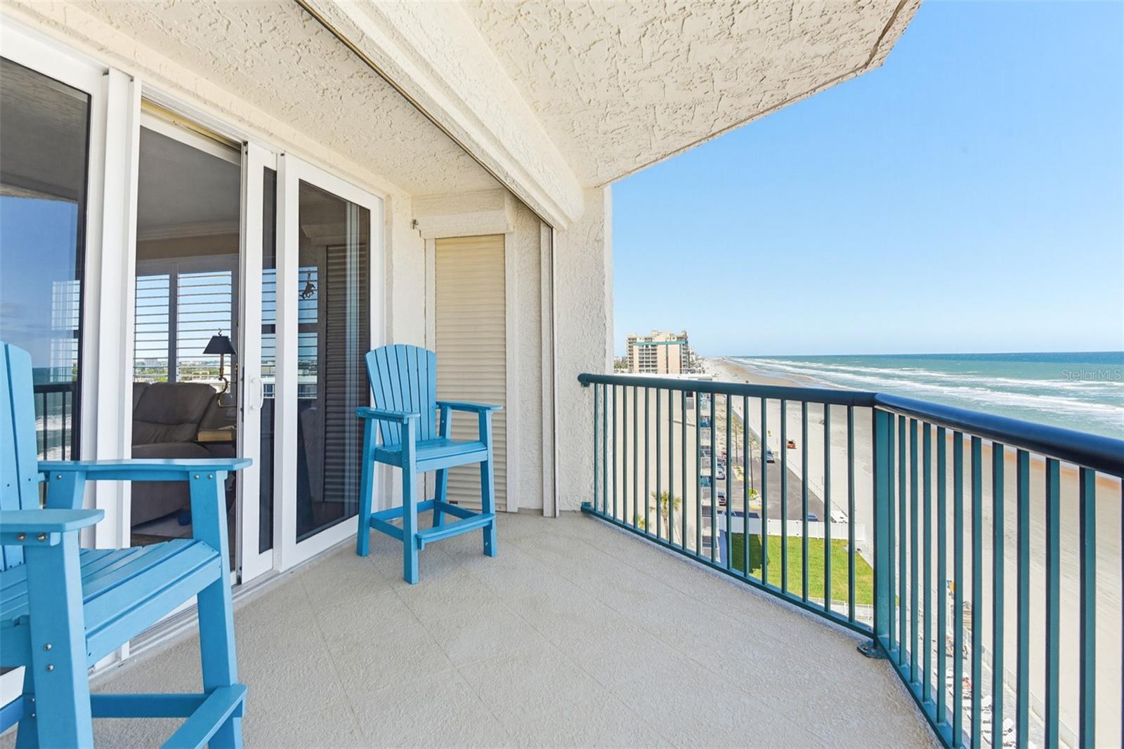 TOWERS GRANDE CONDO - Residential