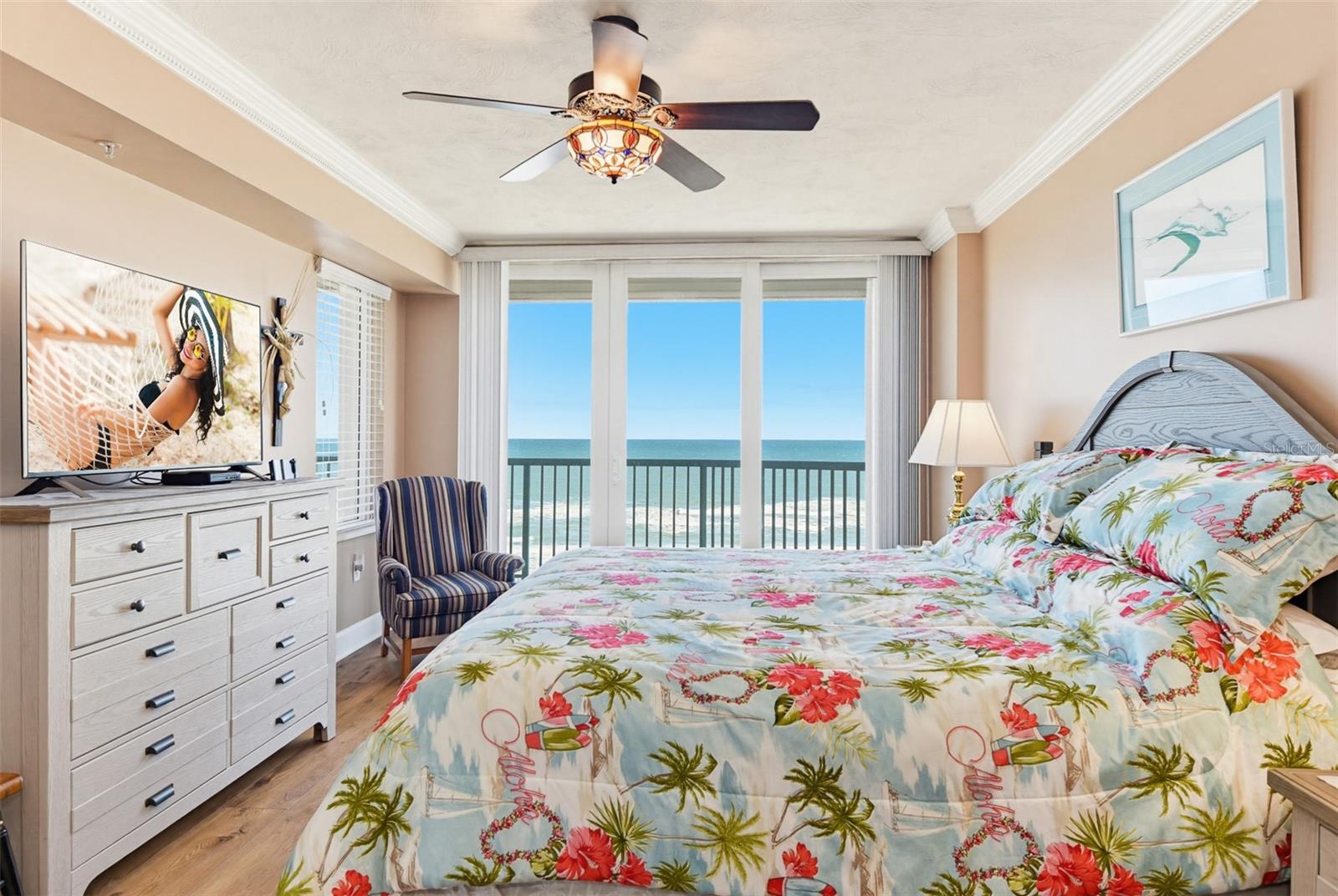 TOWERS GRANDE CONDO - Residential