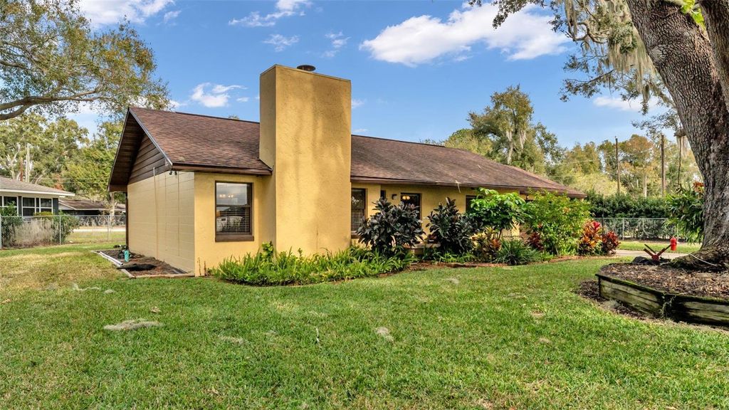 Photo of 102 Lake Lena Boulevard, Auburndale, FL 33823 (MLS # L4958959)