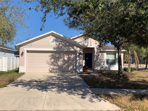 Photo of 408 Powder View Drive, Ruskin, FL 33570 (MLS # TB8481017)