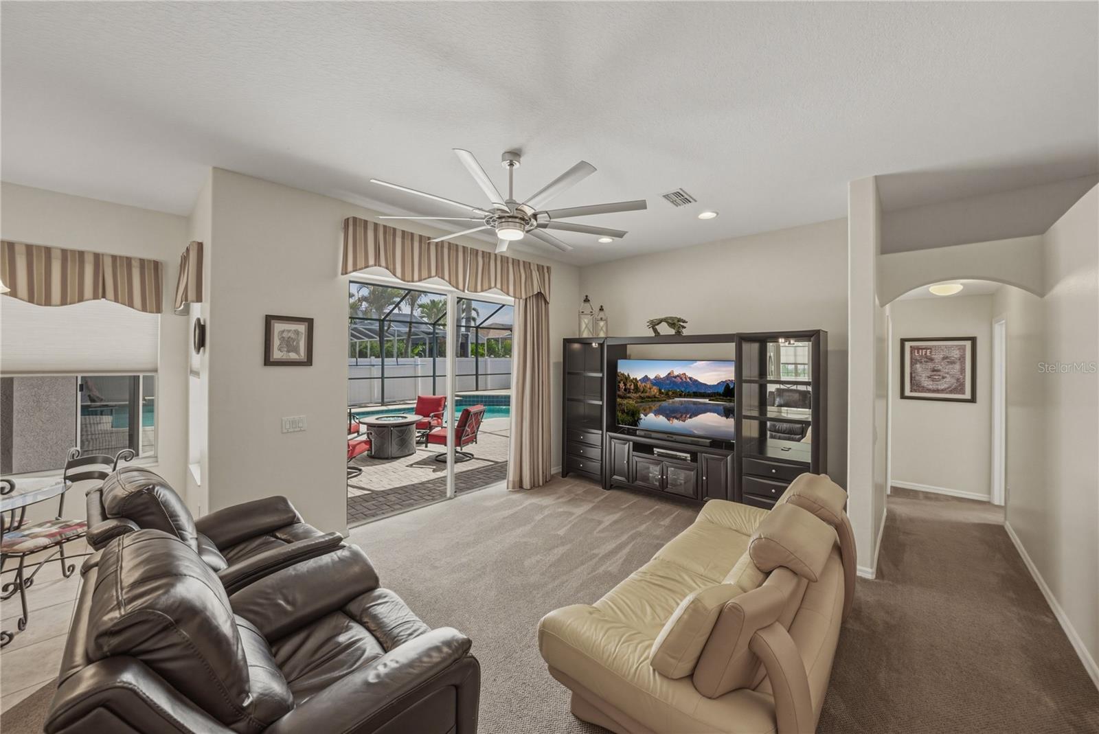 THOUSAND OAKS EAST PH 02 & 03 - Residential