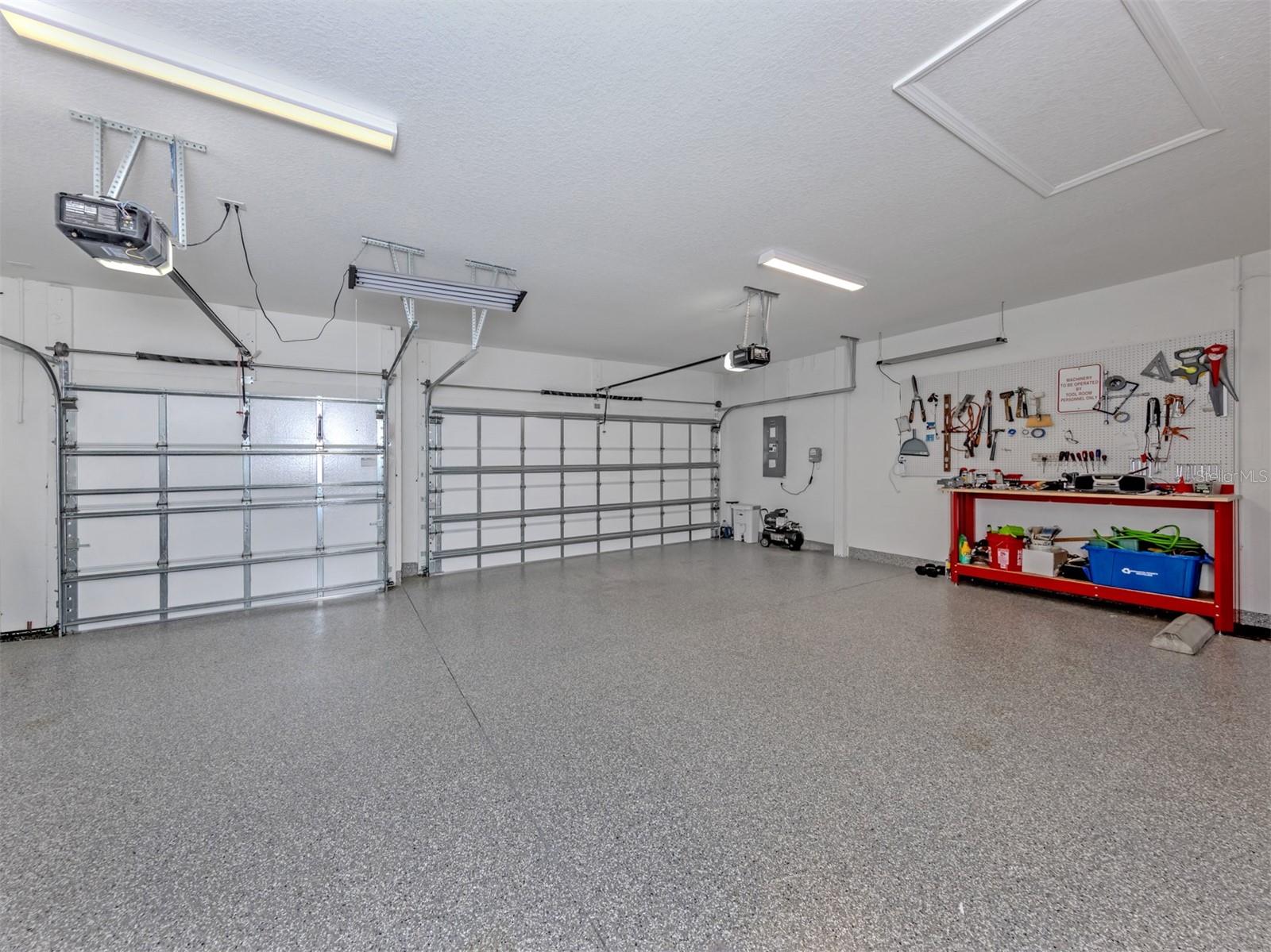 390 ARIANO AVENUE, NOKOMIS, FL, 34275 1 390 ARIANO AVENUE