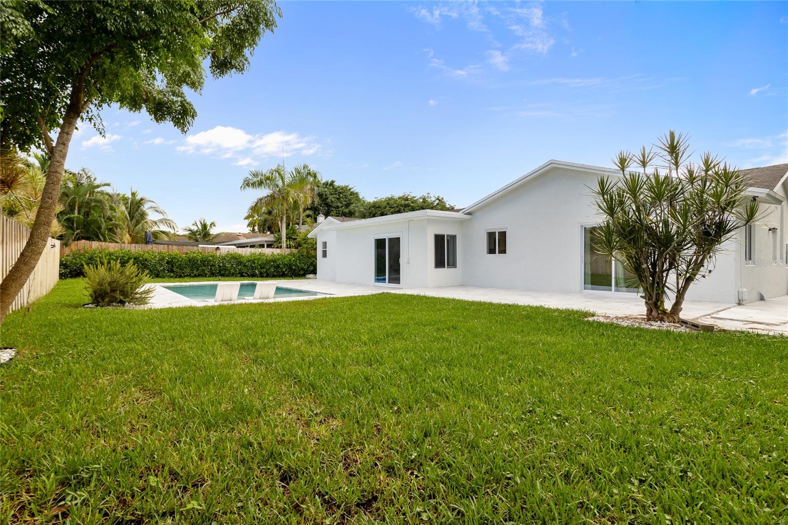 20847 SUGARLOAF LANE