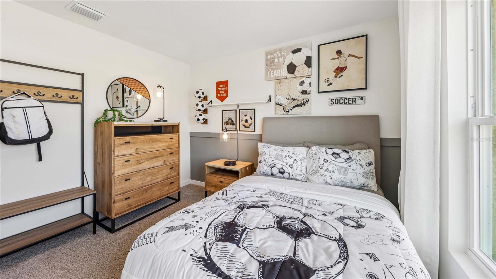 MARION OAKS - Residential