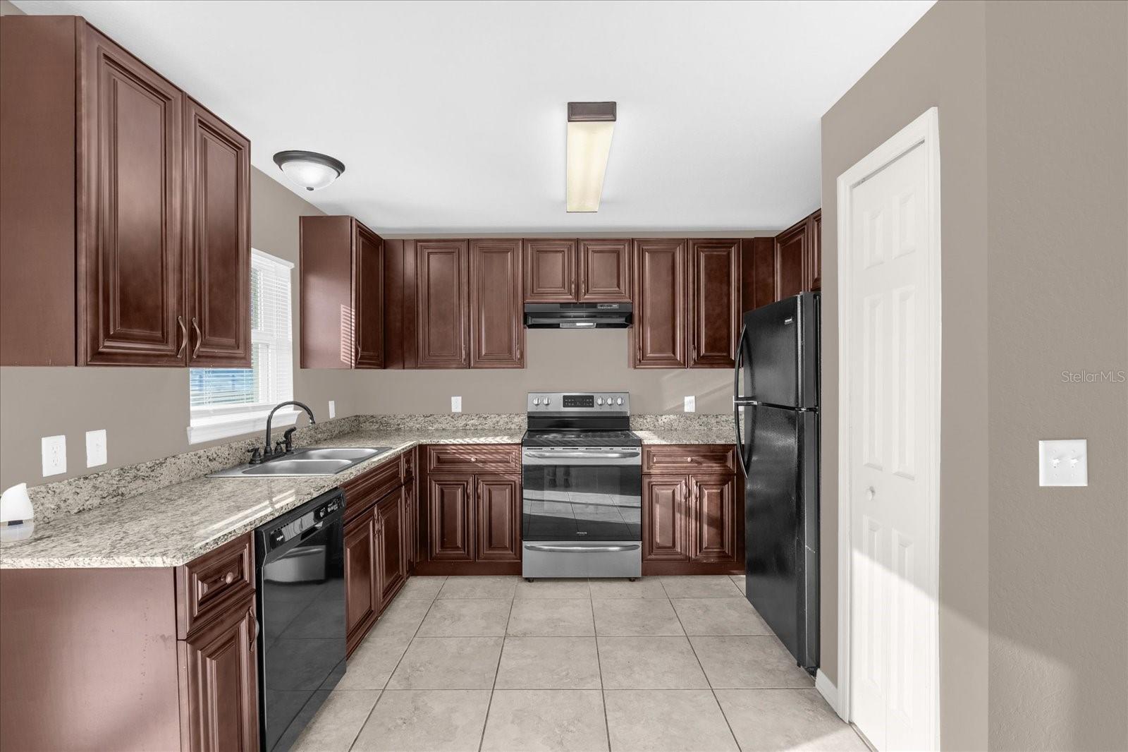 SILVER SPGS SHORES UN 31 - Residential