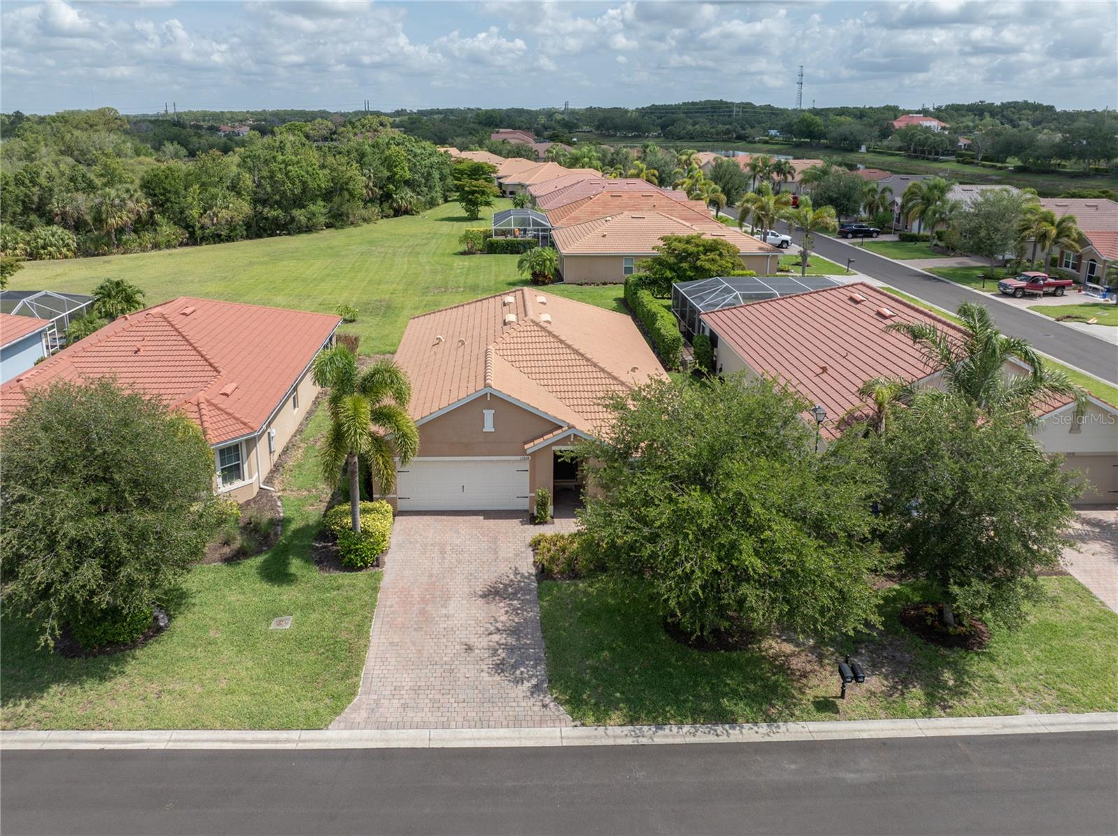 15268 YELLOW WOOD DRIVE