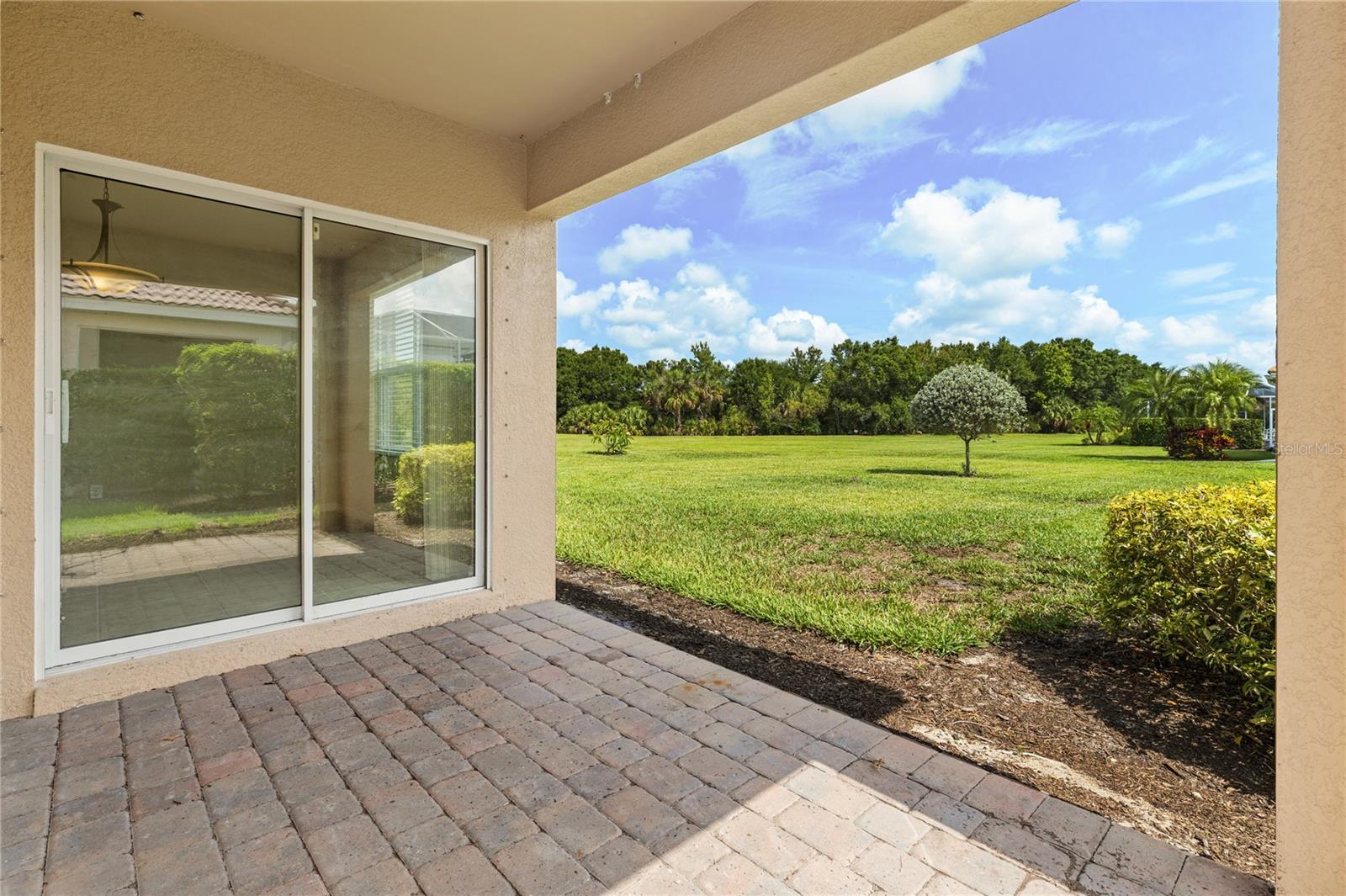 CASCADES AT RIVER HALL - Residential