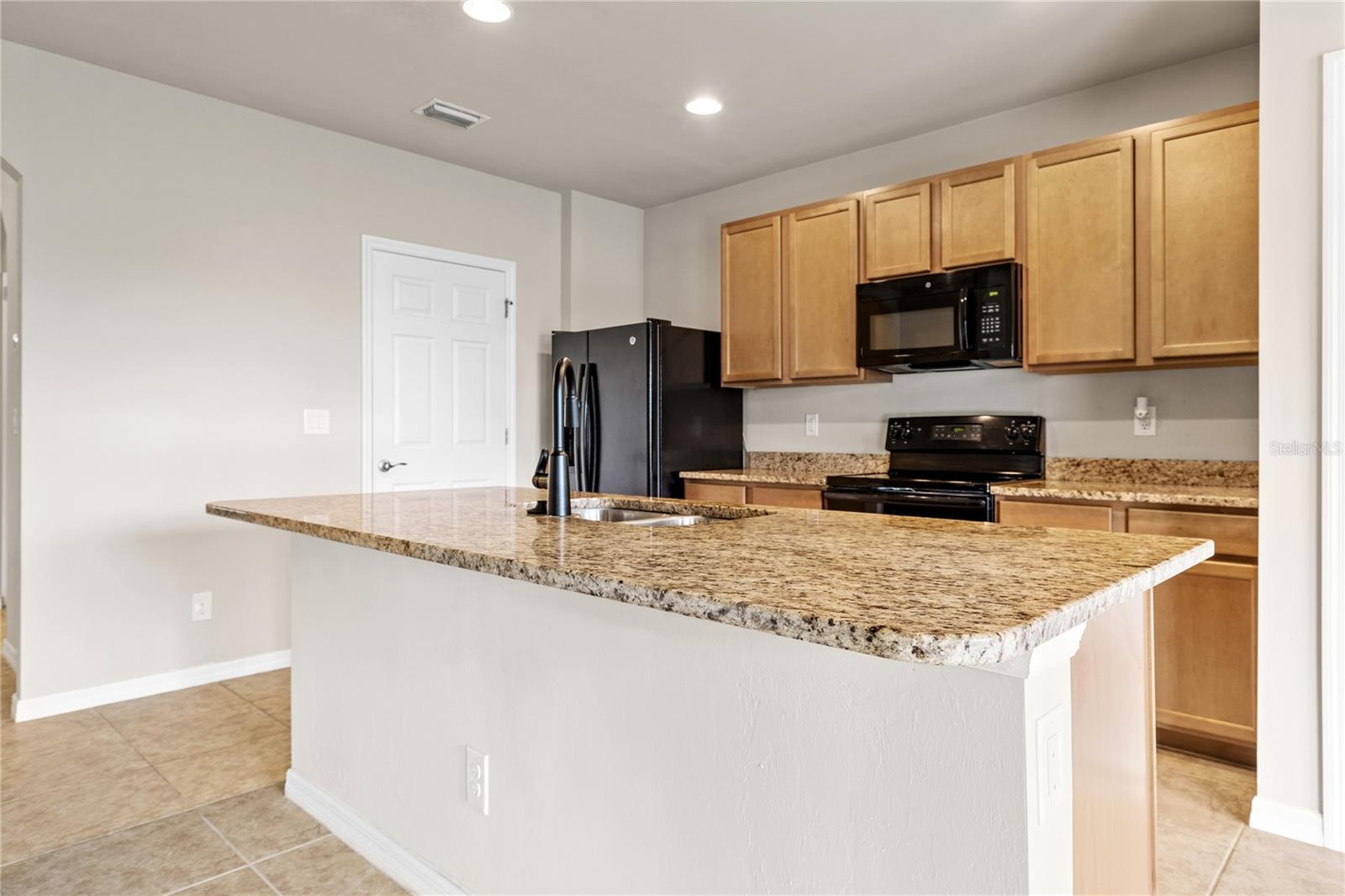 CASCADES AT RIVER HALL - Residential