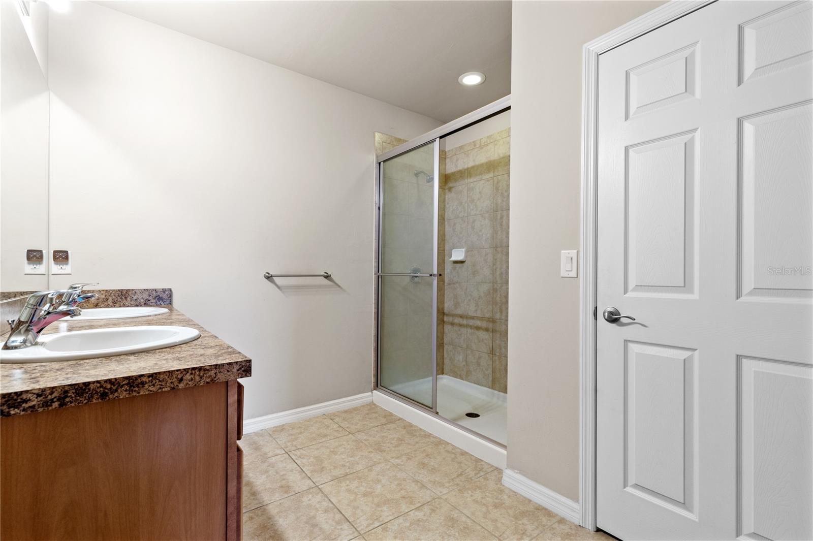 CASCADES AT RIVER HALL - Residential