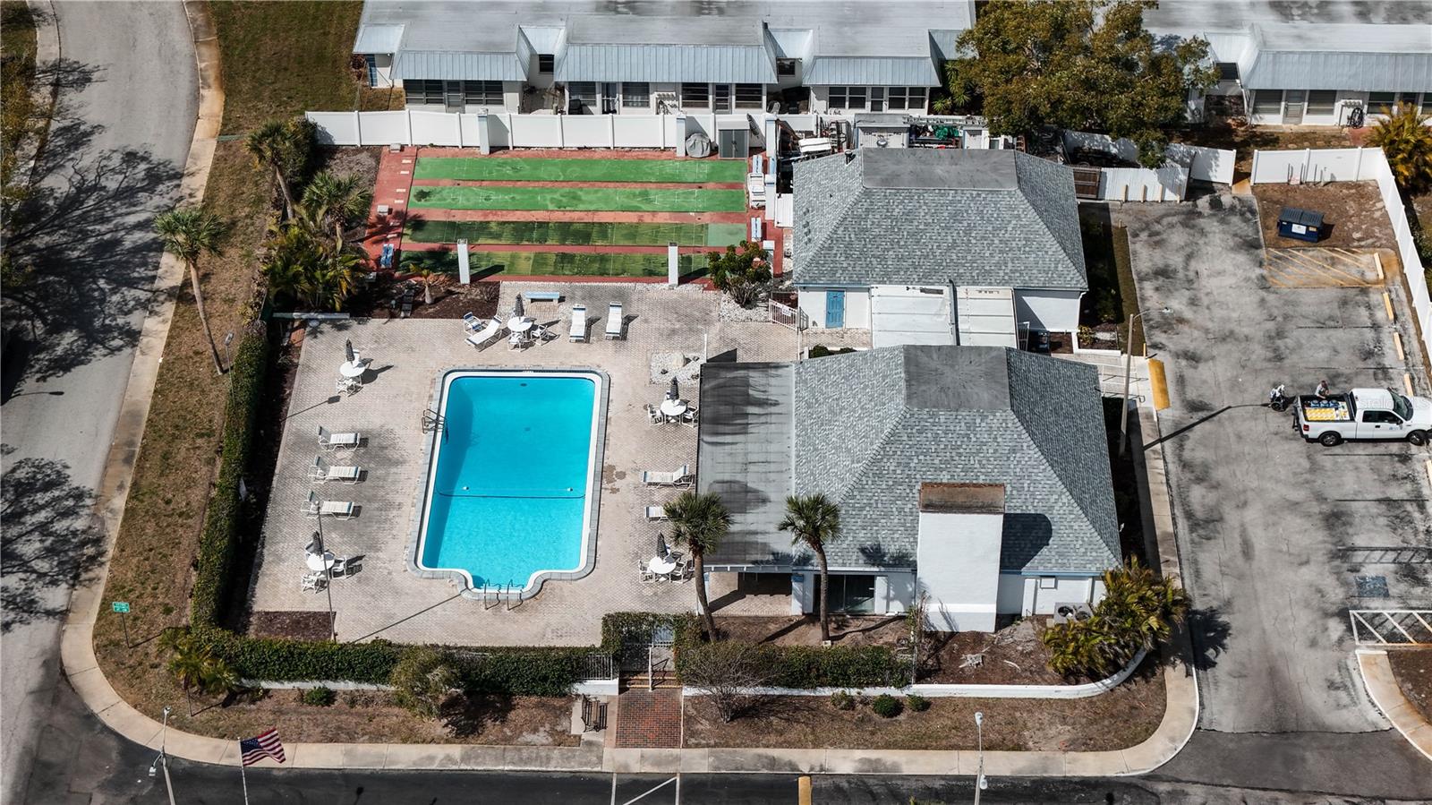 BEACON SQUARE - Residential