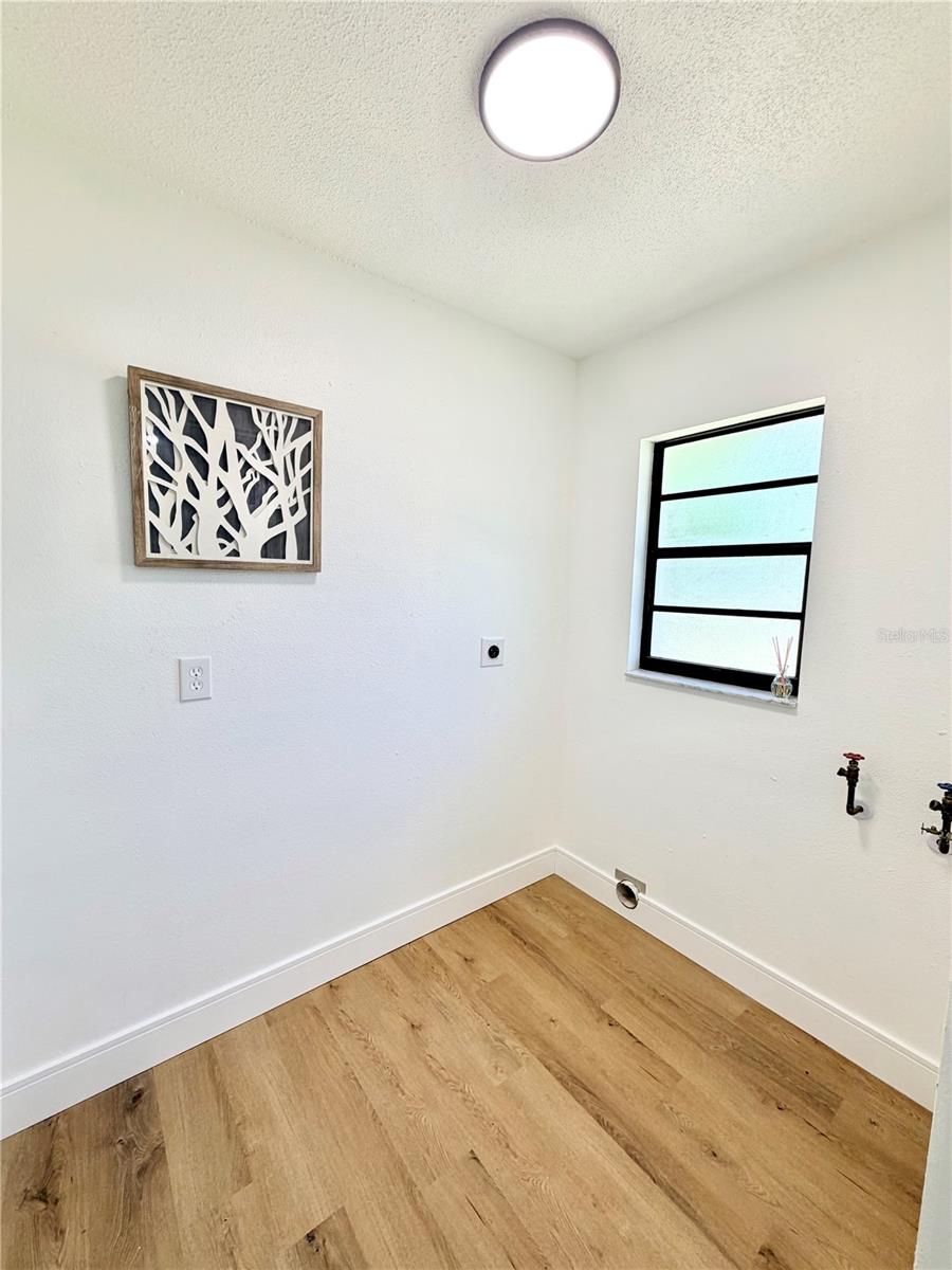 PECAN HOMELANDS - Residential