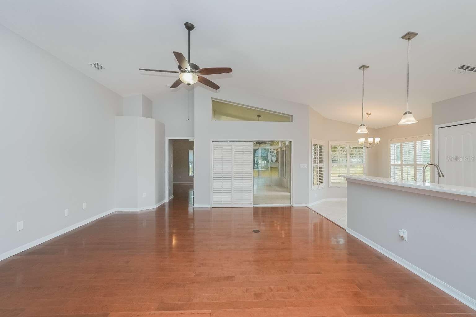 WELLINGTON AT SEVEN HILLS PH 7 - Residential